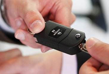 ���d���{